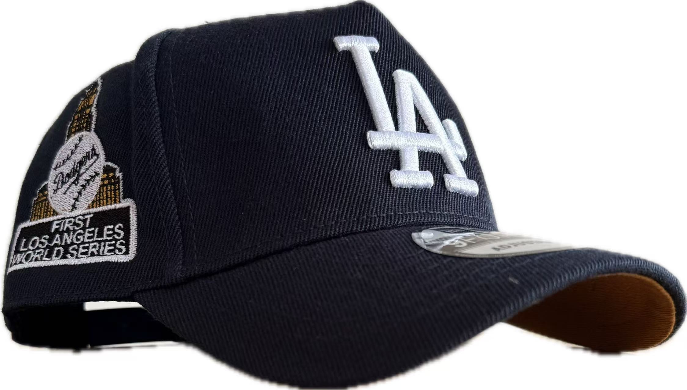 2025 Los Angeles Dodgers hat 06TXMY